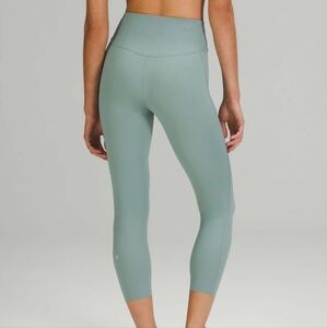 Lululemon base pace high rise crop 23" sz 6